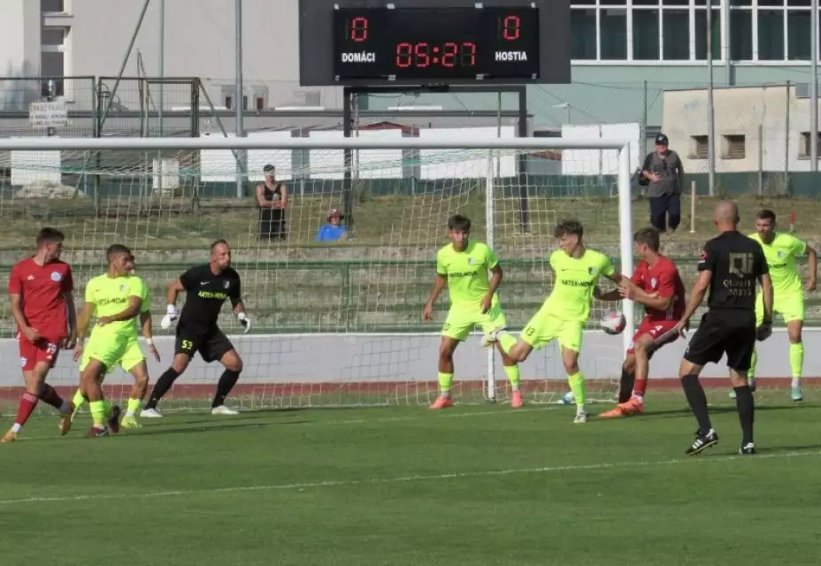 AFC Nové Mesto n/V : FK Spartak Dubnica nad Váhom 0:0