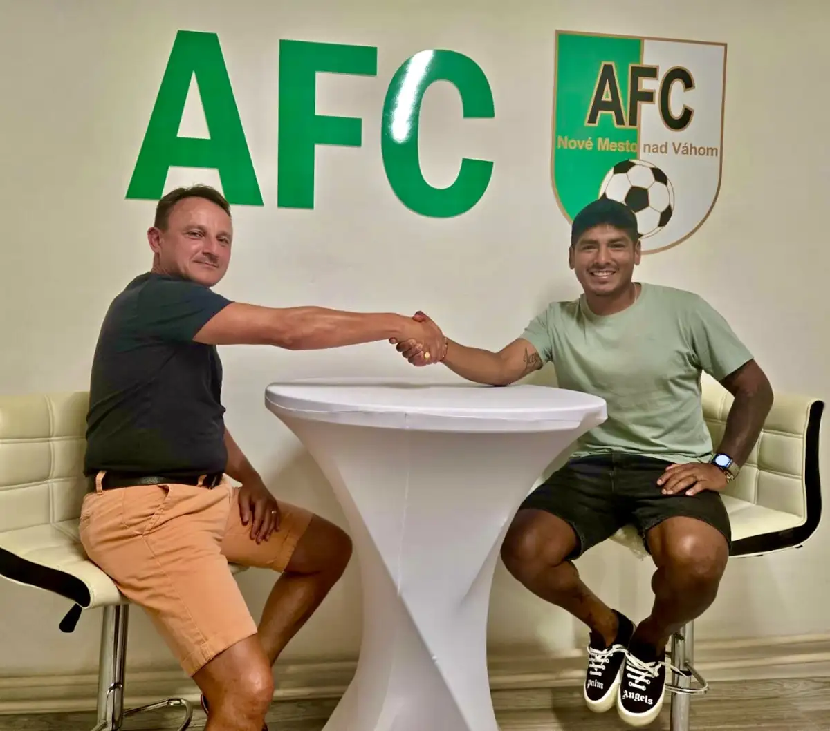 Aldo Omar Baez v drese AFC