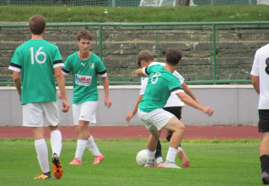 U19 AFC - FC Slovan Hlohovec 4:0 (1:0) Lukáš Šubert má streleckú formu