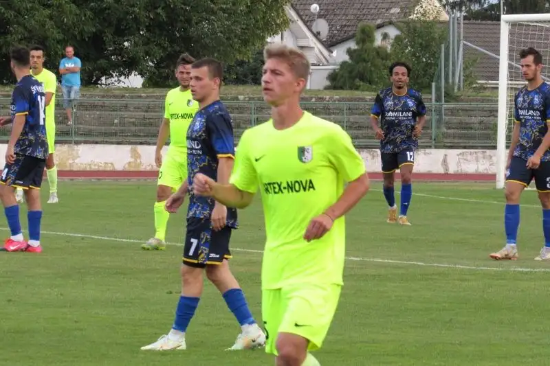 AFC Nové Mesto n/V : ŠK Vrakuňa Bratislava 5:2 (1:2)