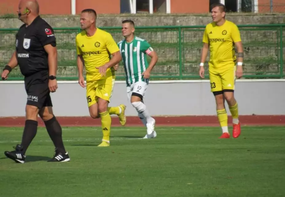 AFC Nové Mesto n/V : PFK Piešťany 2:0 (1:0)