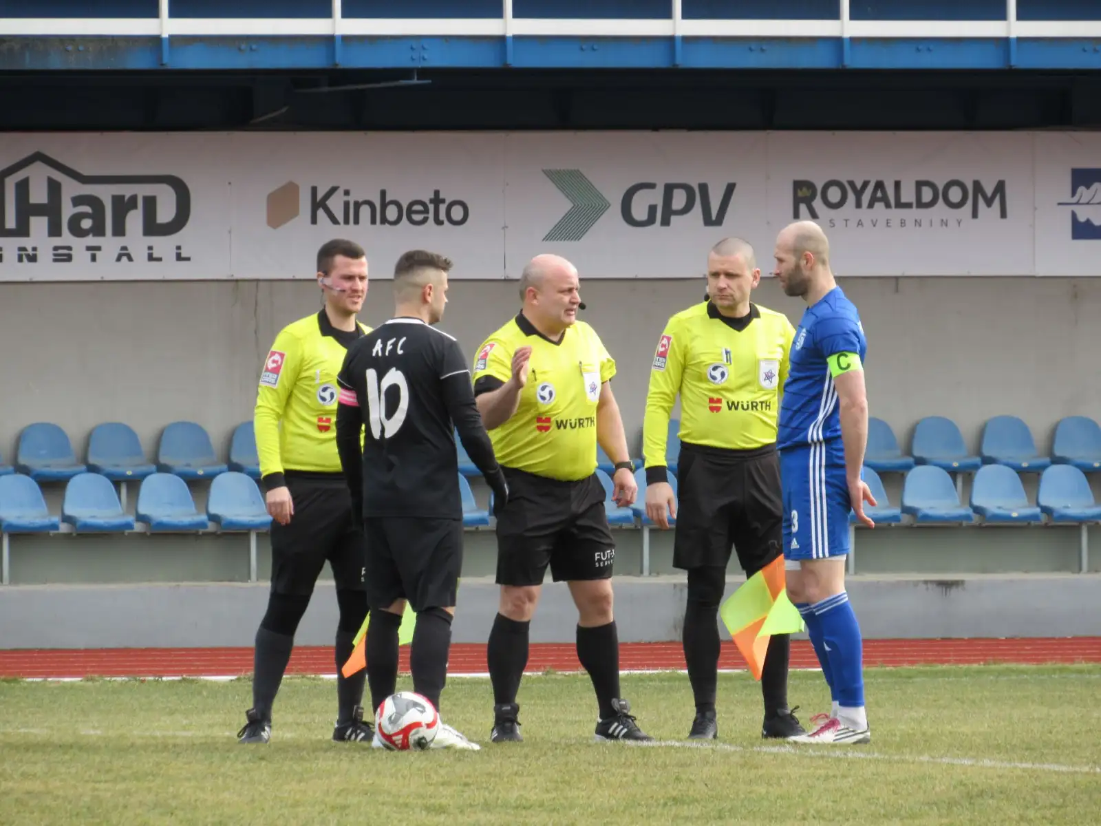 Považské derby pre Dubnicu