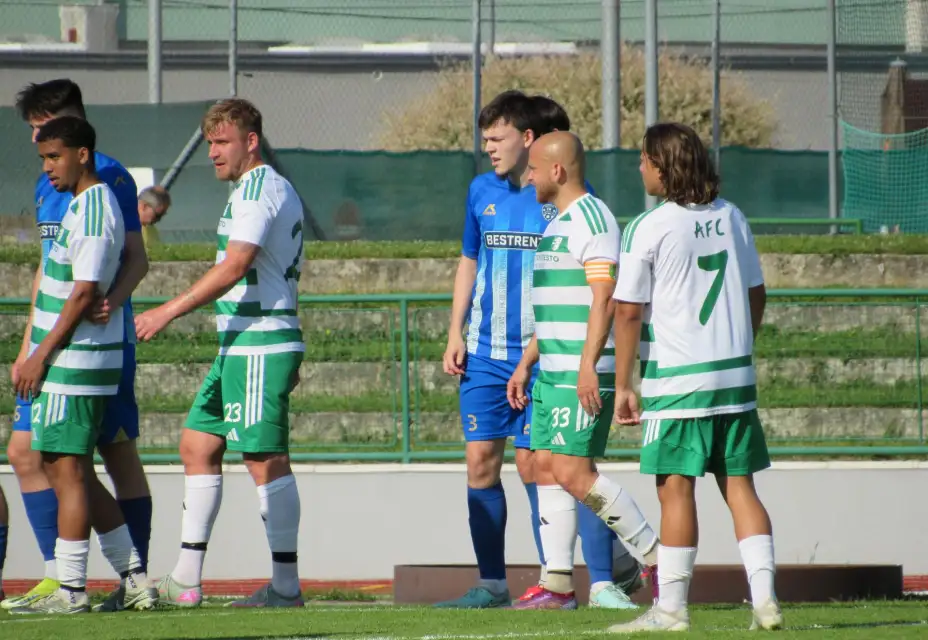 AFC - FK BESTRENT Horná Krupá 1:1 (1:0) V zápase susedov v tabuľke sa zrodila remíza